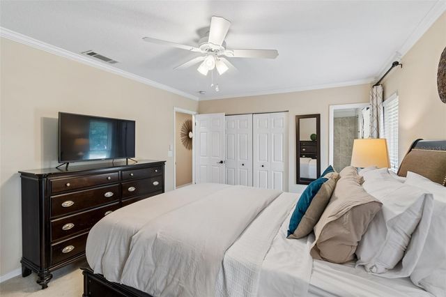 1005 HIGHGROVE COURT, Valrico, FL 33596