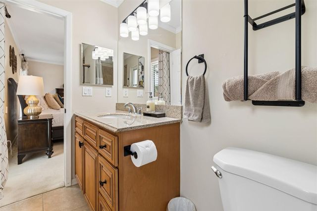 1005 HIGHGROVE COURT, Valrico, FL 33596