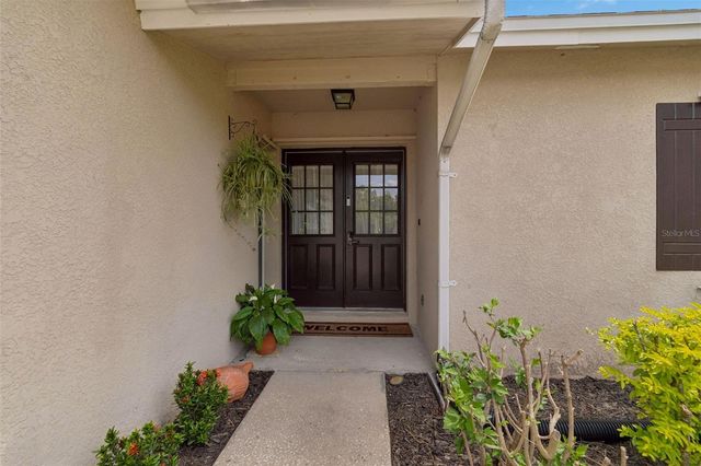 1005 HIGHGROVE COURT, Valrico, FL 33596