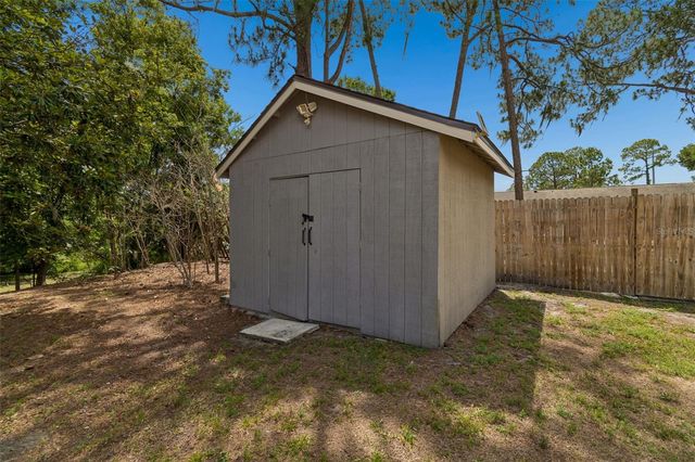 1005 HIGHGROVE COURT, Valrico, FL 33596