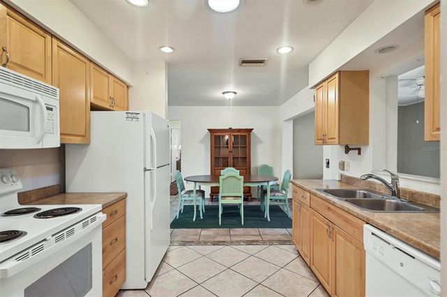 3621 GLEN RIDGE LANE, Sarasota, FL 34233