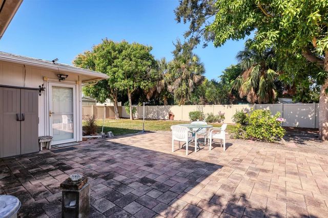 3621 GLEN RIDGE LANE, Sarasota, FL 34233
