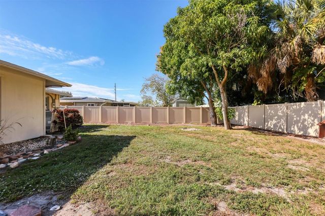3621 GLEN RIDGE LANE, Sarasota, FL 34233