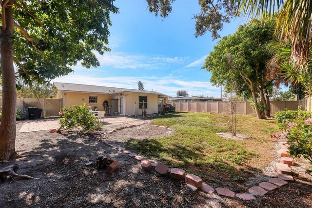 3621 GLEN RIDGE LANE, Sarasota, FL 34233