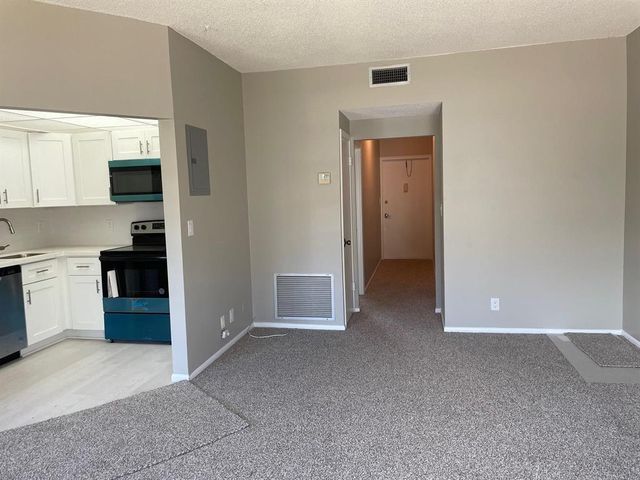1967 S Ocean Blvd Apt 211C 211-C, Lauderdale By The Sea, FL 33062