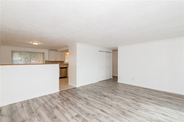 7866 Harshmanville Road, Dayton, OH 45424