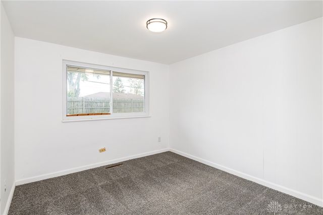 7866 Harshmanville Road, Dayton, OH 45424