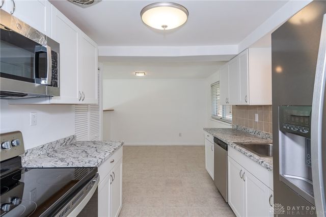 7866 Harshmanville Road, Dayton, OH 45424