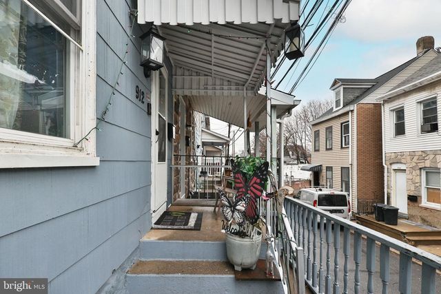 912 SPRUCE ST, Easton, PA 18042