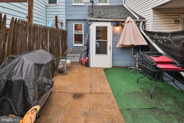 912 SPRUCE ST, Easton, PA 18042