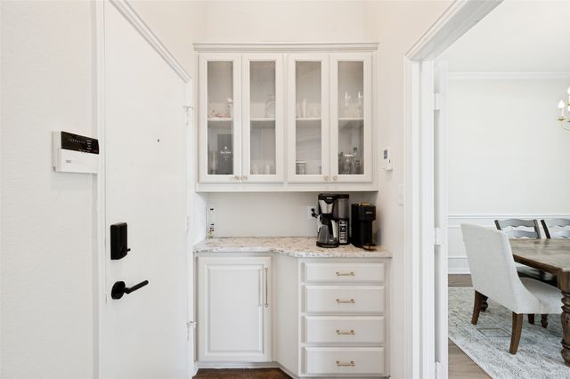 905 Brittany Drive, Lewisville, TX 75067