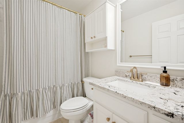 905 Brittany Drive, Lewisville, TX 75067