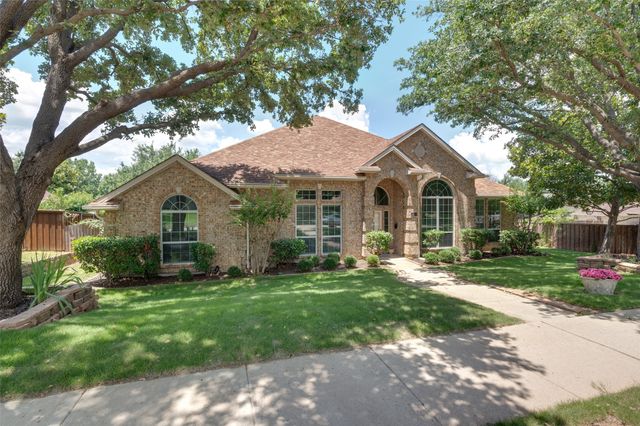905 Brittany Drive, Lewisville, TX 75067