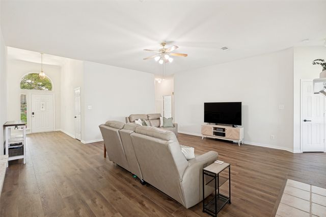 905 Brittany Drive, Lewisville, TX 75067