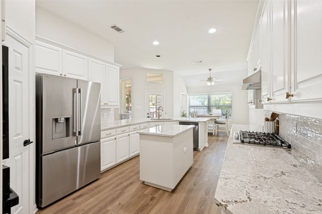 905 Brittany Drive, Lewisville, TX 75067