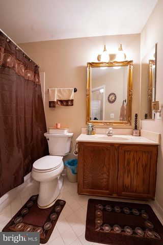 20933 SANDSTONE SQ, Sterling, VA 20165