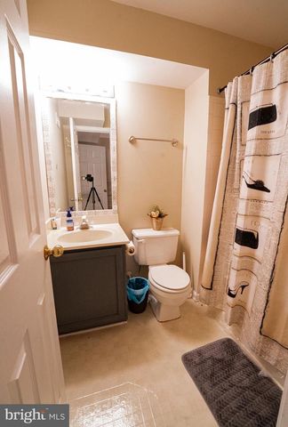 20933 SANDSTONE SQ, Sterling, VA 20165
