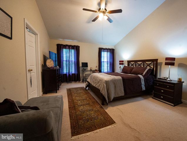 20933 SANDSTONE SQ, Sterling, VA 20165