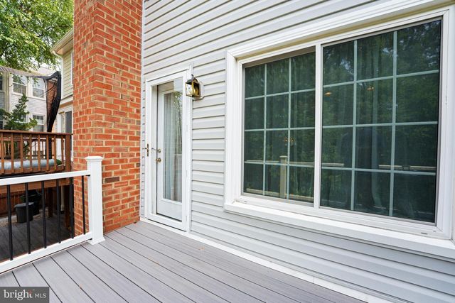 20933 SANDSTONE SQ, Sterling, VA 20165