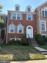 20933 SANDSTONE SQ, Sterling, VA 20165