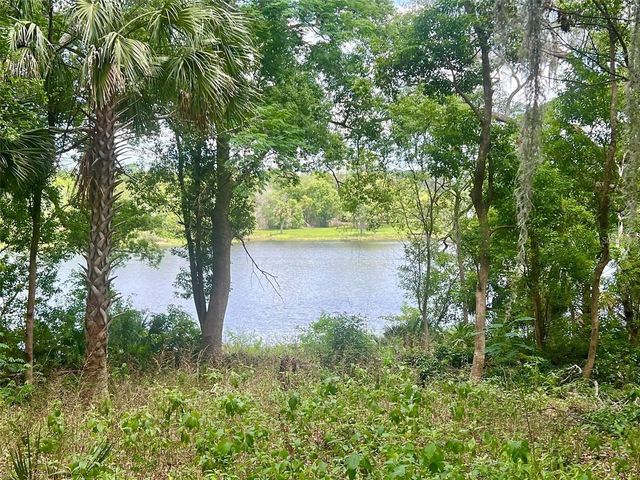 VISTA STREET, Lake Helen, FL 32744