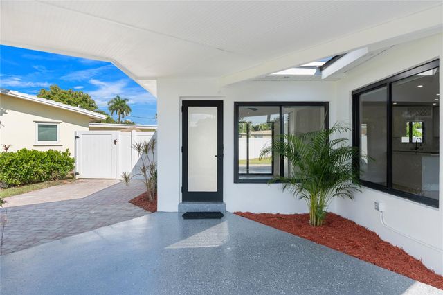 455 SW 14th Ct, Pompano Beach, FL 33060