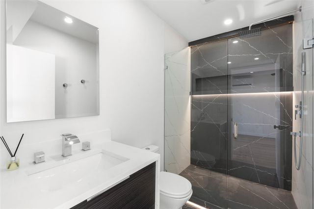 455 SW 14th Ct, Pompano Beach, FL 33060