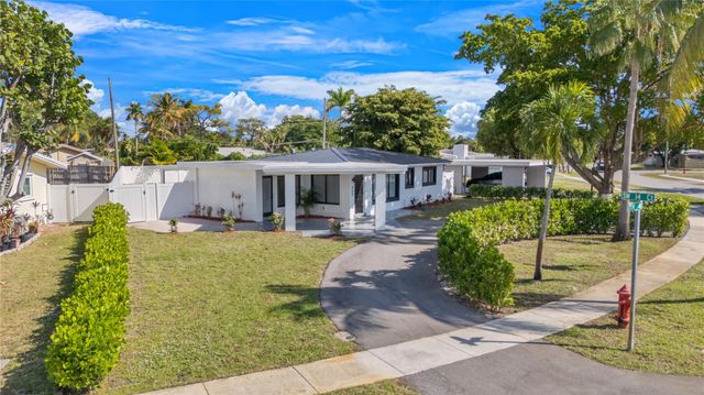 455 SW 14th Ct, Pompano Beach, FL 33060