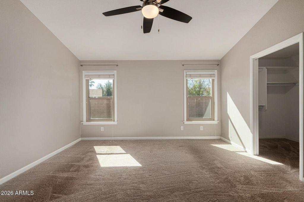 Image 19 of property listing at 20016 N 65th Drive, Glendale, AZ 85308