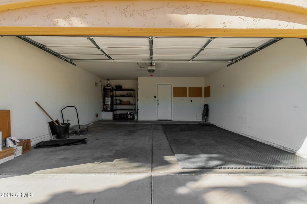 Image 36 of property listing at 20016 N 65th Drive, Glendale, AZ 85308