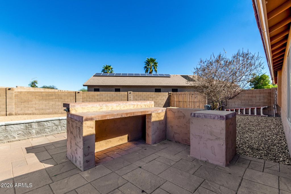 Image 38 of property listing at 20016 N 65th Drive, Glendale, AZ 85308