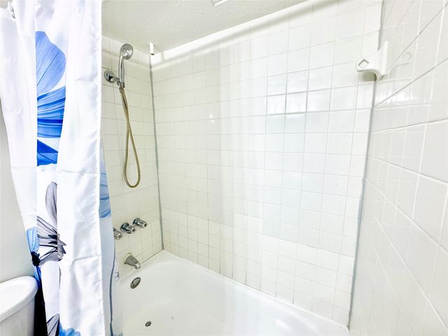 9090 S Braeswood Boulevard 47, Houston, TX 77074