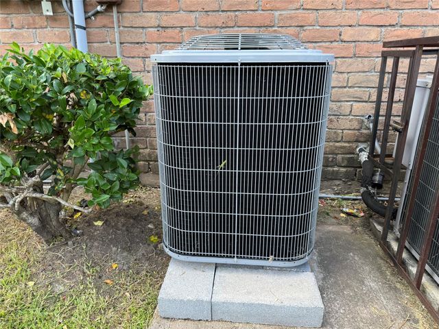 9090 S Braeswood Boulevard 47, Houston, TX 77074