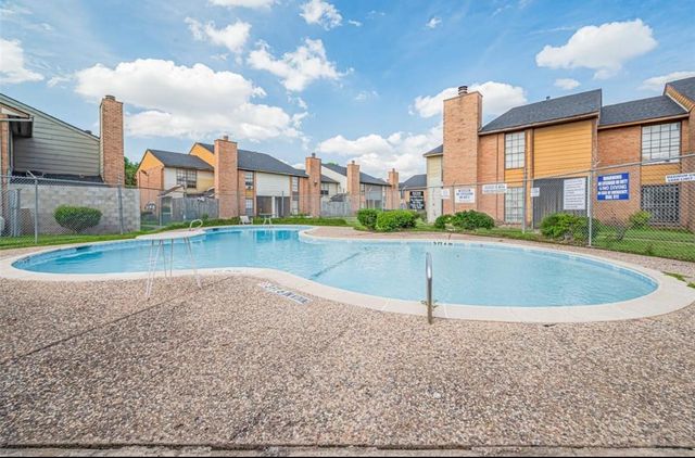 9090 S Braeswood Boulevard 47, Houston, TX 77074