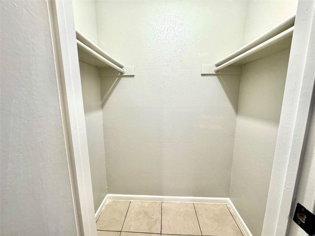 9090 S Braeswood Boulevard 47, Houston, TX 77074