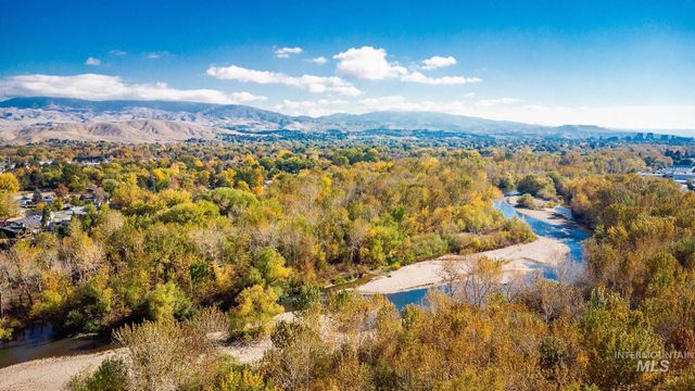 5107 W Promise Ln, Boise, ID 83703