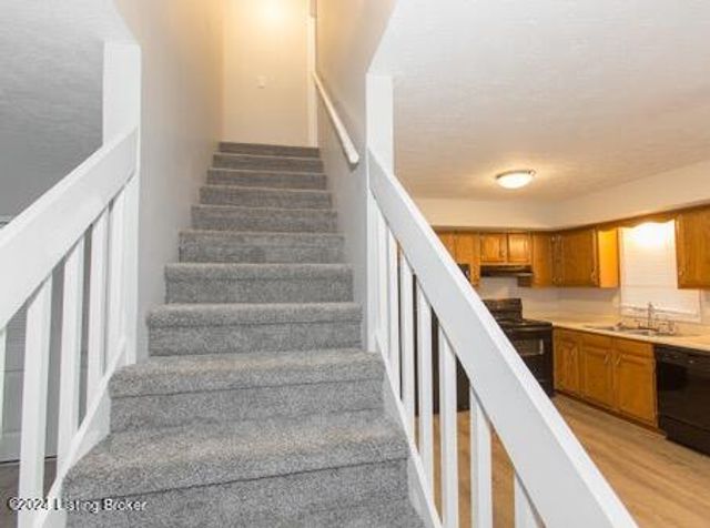 3509 Tabor Ct 3, New Albany, IN 47150