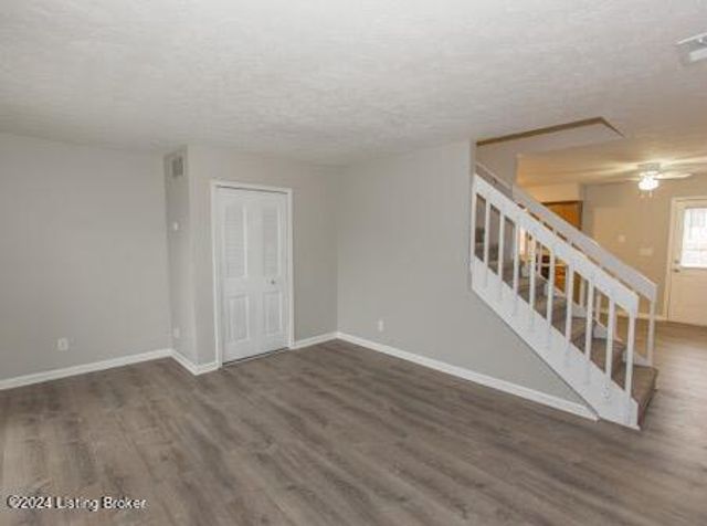 3509 Tabor Ct 3, New Albany, IN 47150