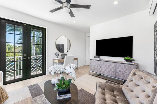 250 Plymouth Road, West Palm Beach, FL 33405