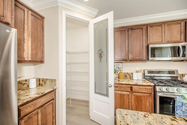 1701 Sandypoint Rd, West Sacramento, CA 95691