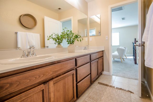 1701 Sandypoint Rd, West Sacramento, CA 95691