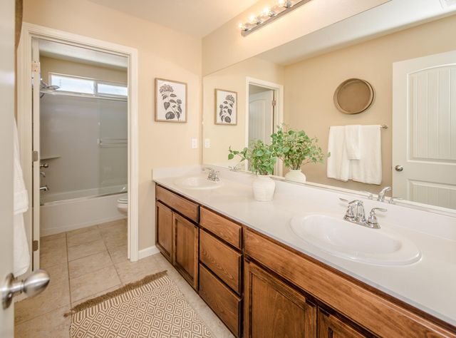 1701 Sandypoint Rd, West Sacramento, CA 95691