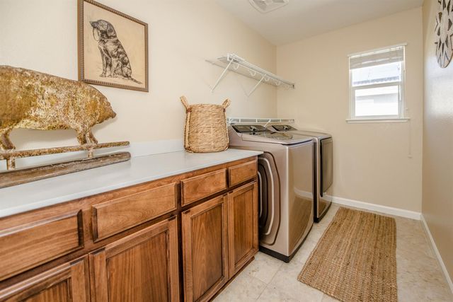 1701 Sandypoint Rd, West Sacramento, CA 95691