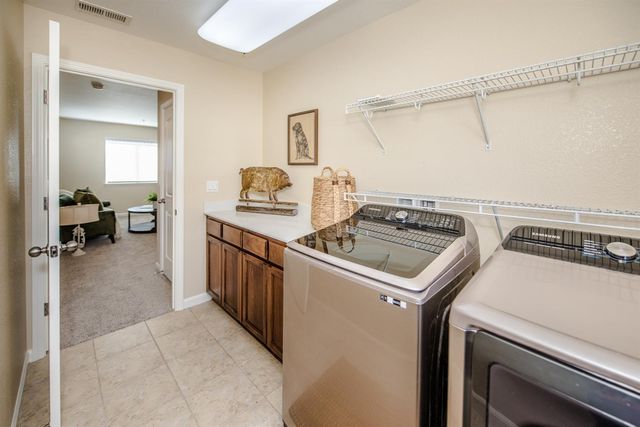 1701 Sandypoint Rd, West Sacramento, CA 95691