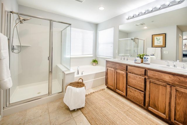 1701 Sandypoint Rd, West Sacramento, CA 95691