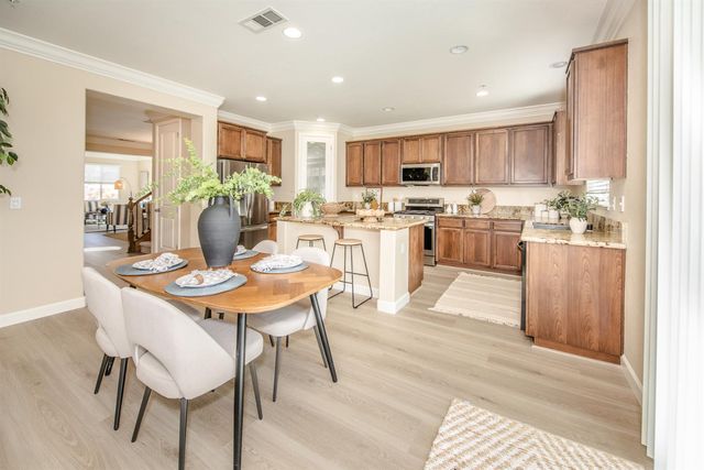 1701 Sandypoint Rd, West Sacramento, CA 95691