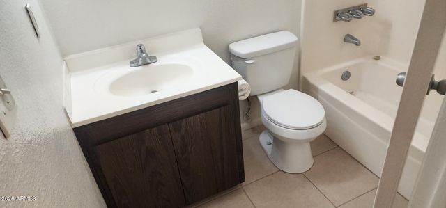 8322 N 60TH Avenue, Glendale, AZ 85302