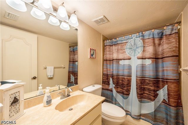 304 Tudor DR 7, Cape Coral, FL 33904