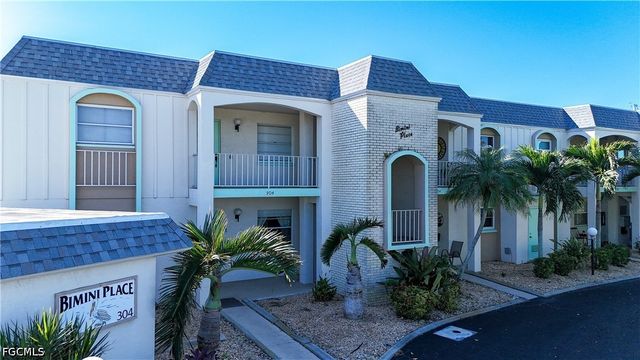304 Tudor DR 7, Cape Coral, FL 33904