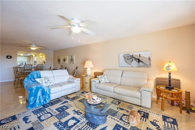 304 Tudor DR 7, Cape Coral, FL 33904